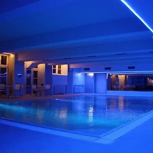 3* Hotell Und